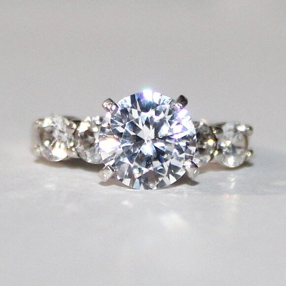 Jewelry - Sterling Silver Cubic Zirconia Ring Size 6
